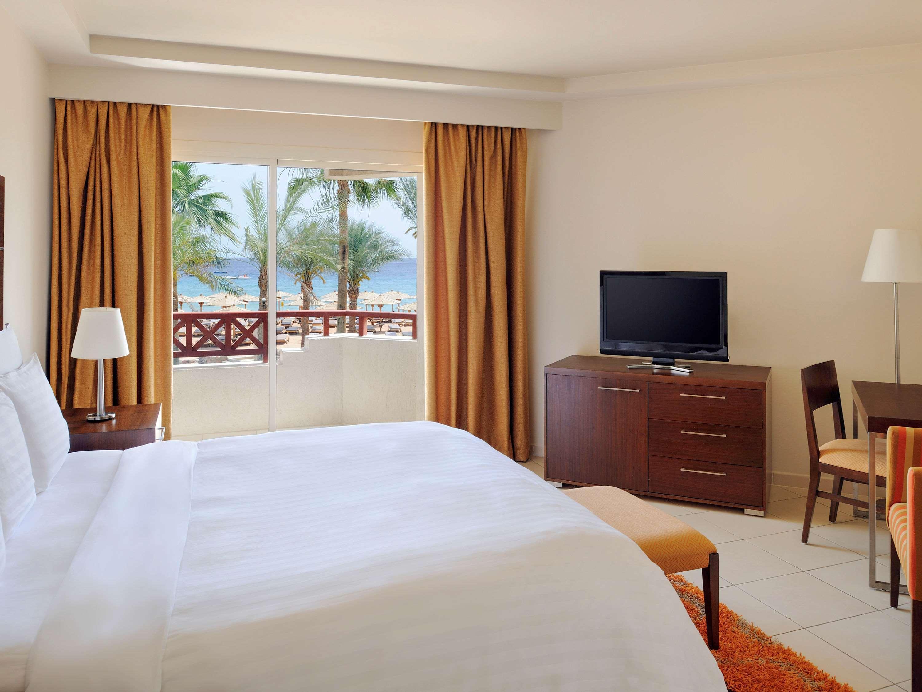 Naama Bay Promenade Managed By Accor Resort Sharm el-Sheikh