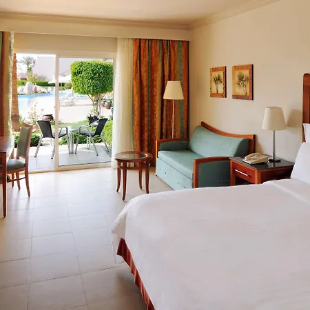 Naama Bay Promenade Beach Resort Managed By Accor Sharm el-Sheikh Exterior photo A room at the Hilton Sharm El Sheikh