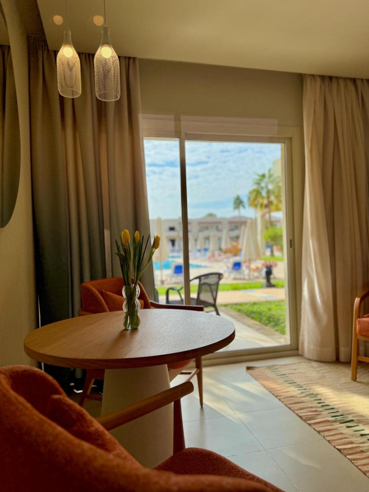 Ośrodek wypoczynkowy Naama Bay Promenade Managed By Accor 5*